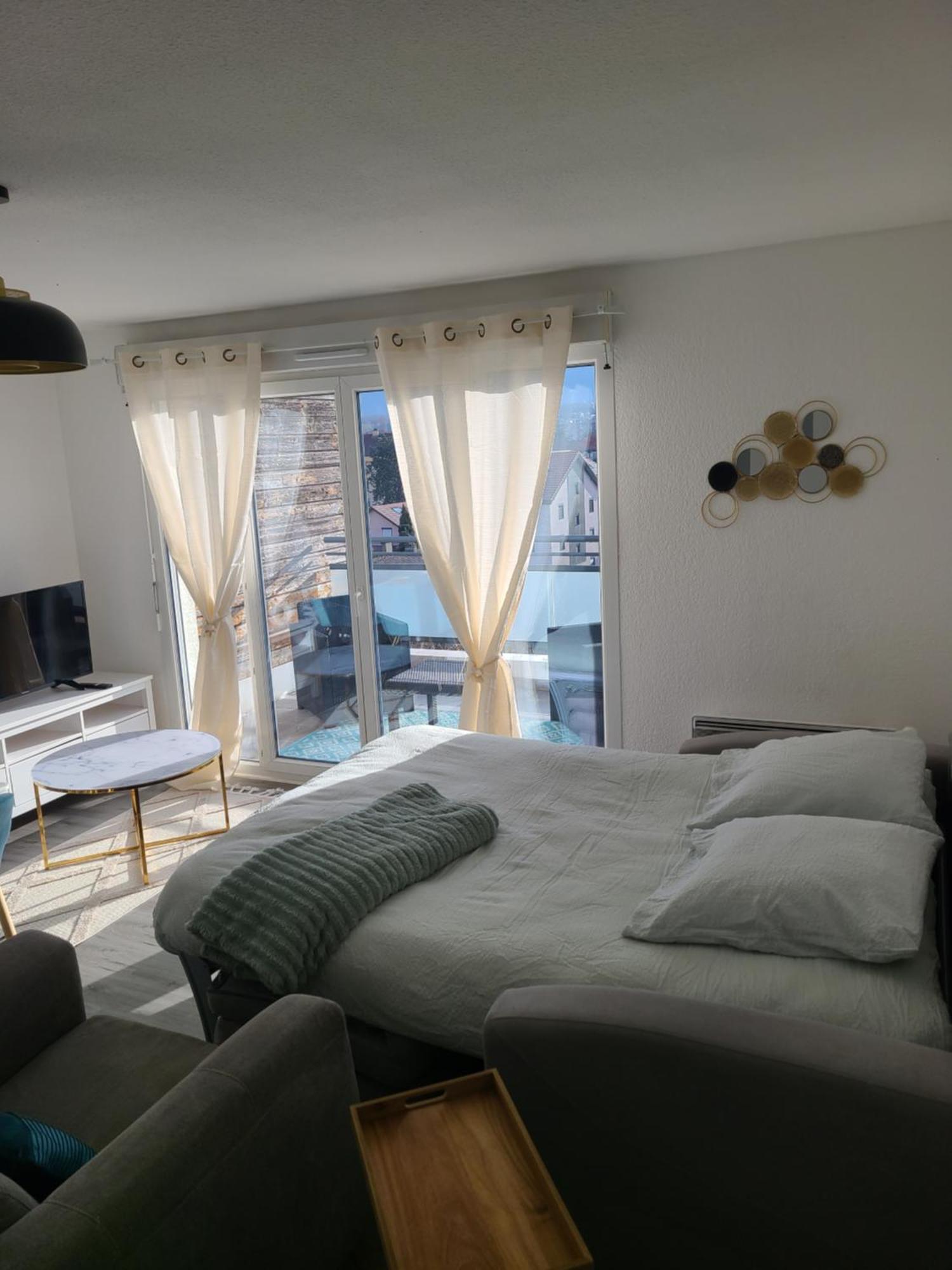 Joli T2 Proche Gare Avec Vue Apartamento Annemasse Exterior foto