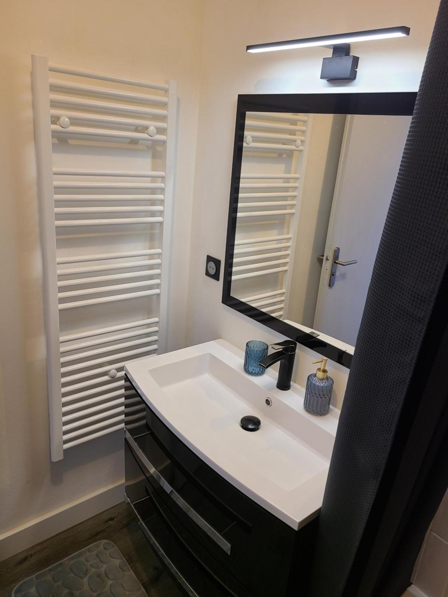 Joli T2 Proche Gare Avec Vue Apartamento Annemasse Exterior foto